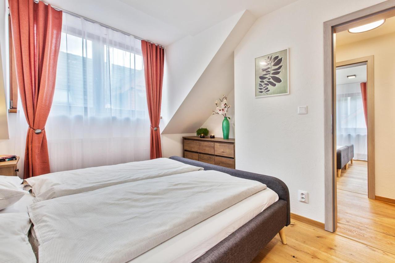Zazi Apartmany Mýto pod Ďumbierom Екстериор снимка